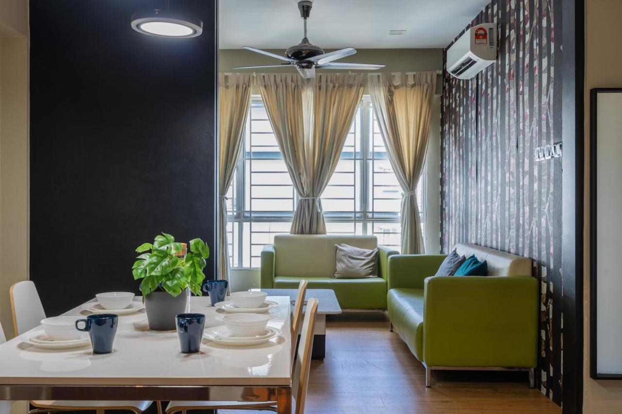 Cozy 2-Bedroom For 4 Pax With Pool - סובאנג ג'איה מראה חיצוני תמונה